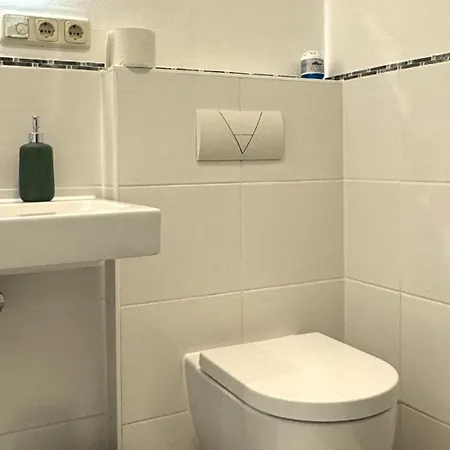 Appartement Dutti's - 1 Apartment, Kueche, Self-check-in, Stellplatz *