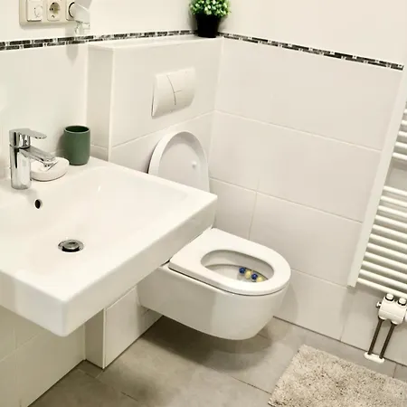 Duha Homes - 1 Apartment, Kueche, Self-check-in, Stellplatz Appartement
