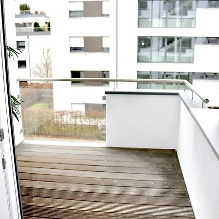 Duha Homes - 1 Apartment, Kueche, Self-check-in, Stellplatz *